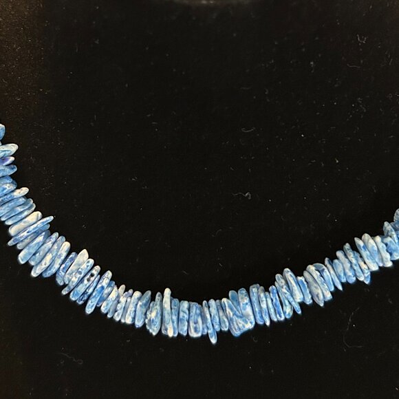 18" Blue Hawaiian Puka Necklace - Unisex - Picture 5 of 8